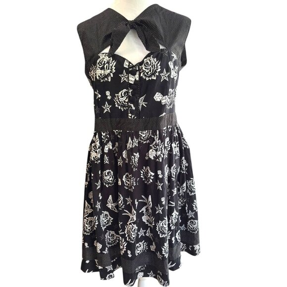 LIVING DEAD SOULS Rockabilly Pin Up Dress Size XXL Roses Dice Sparrow Stars NWOT - Picture 1 of 10